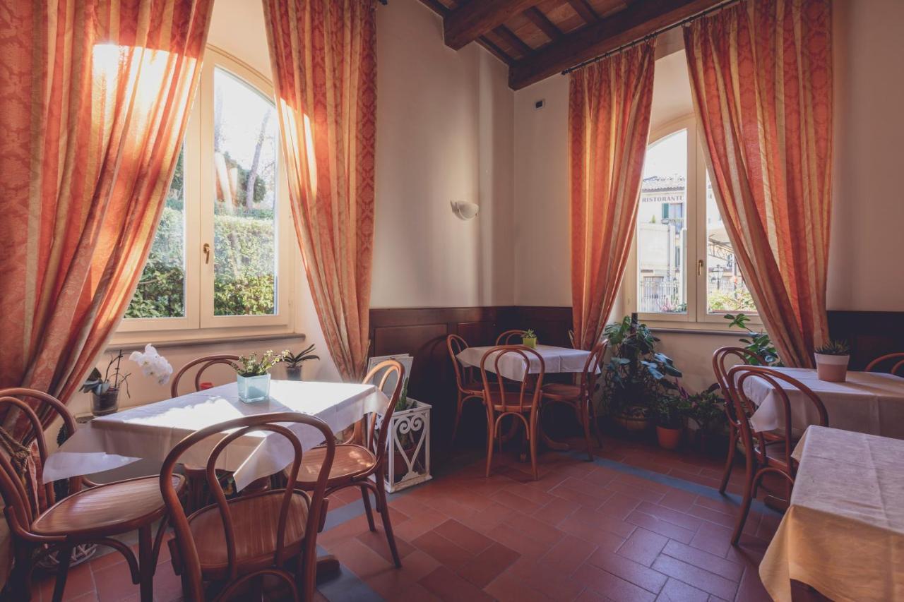 Albergo Ristorante Pasqui Rocca San Casciano Екстер'єр фото