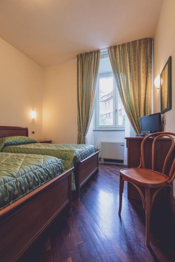 Albergo Ristorante Pasqui Rocca San Casciano Екстер'єр фото