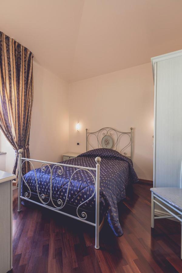 Albergo Ristorante Pasqui Rocca San Casciano Екстер'єр фото