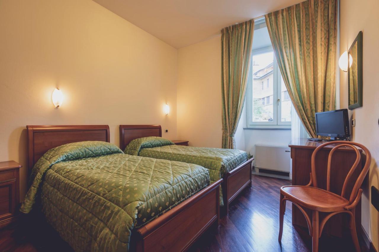 Albergo Ristorante Pasqui Rocca San Casciano Екстер'єр фото