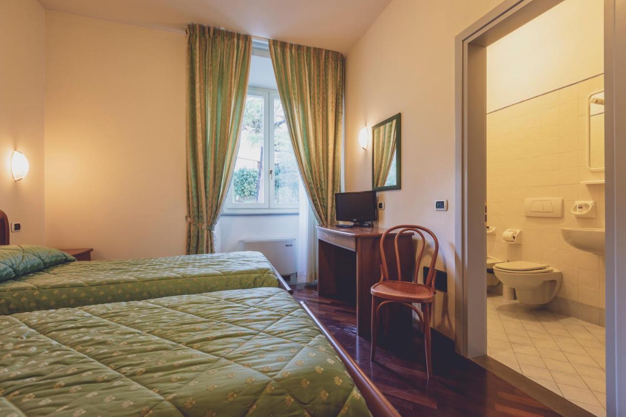 Albergo Ristorante Pasqui Rocca San Casciano Екстер'єр фото